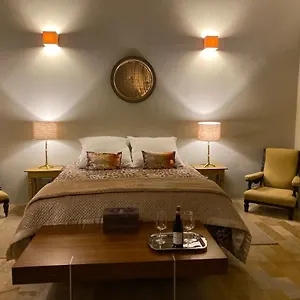 sliema-la-loggia-deluxe-suites.qawrahotelsmalta.org/